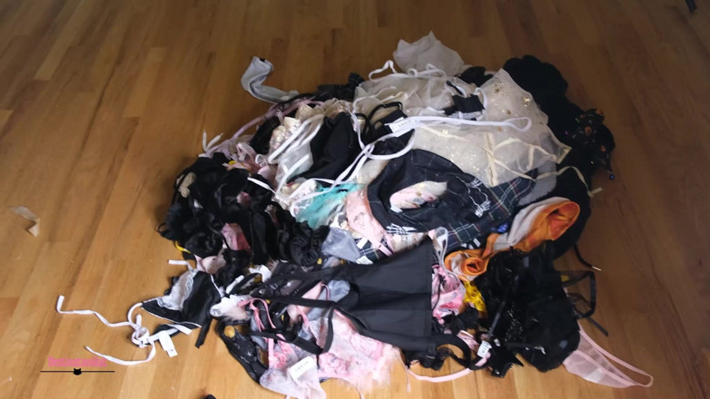Destination Kat: Roupa e lingerie experimenta