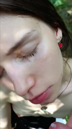 Ağızda boşalma ağır çekim 60fps