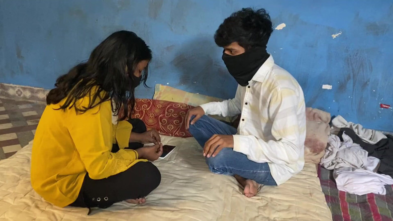 Indian Teen Girl's: Outdoor-sex stiefbrudchen und stiefschwester vor der tür, romantik und sex...