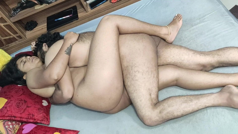 Vaigavarun45: T Shirt and Tracks Hot Sex, Mallu Couple Hot Fuck,...