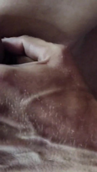 Fickmaschine mit anal klaffender und selbst-creampie teil 1