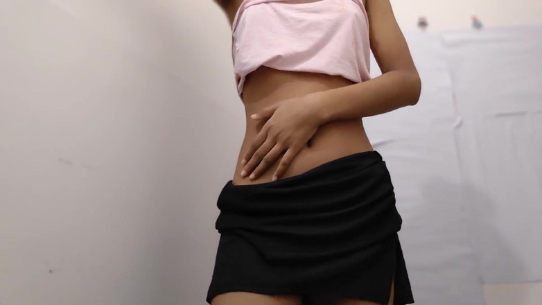 desigirl93: Sexy holka si hraje s klitorisem