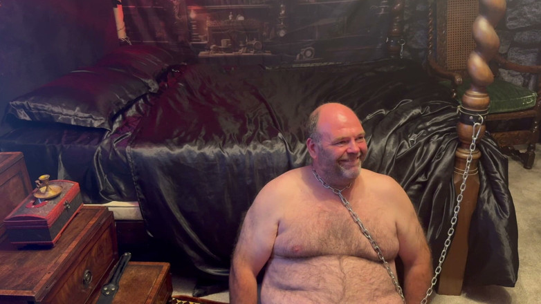 Aaexperiencesltd: Deel 1- Domina Satana, laat Red Ruby en Blackerry milf helpen...