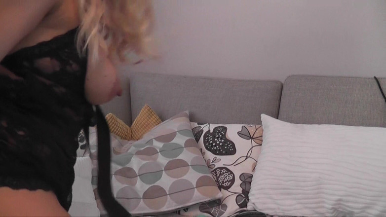 Studentin Aneta: Öğrenci aneta anal dildo