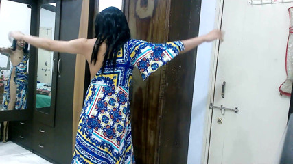 Cute & Nude Crossdresser: Гаряча сіссі кроссдресссер femboy sweet lollipop тільки в сексуальному пляжі.