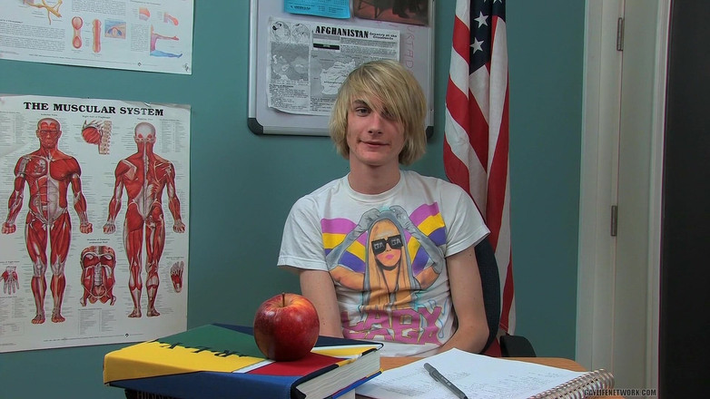 Teach Twinks: Preston Andrews, jumelle blonde gay, donne un entretien