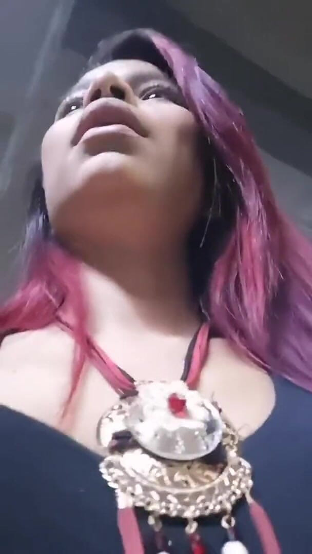 Milasexxxy: Milasexxxxy चमकती है