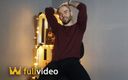 Loui Ferdi: Волосатый мужик делает стриптиз и кончает в винтажной студии - Louis Ferdinando (Полное видео)