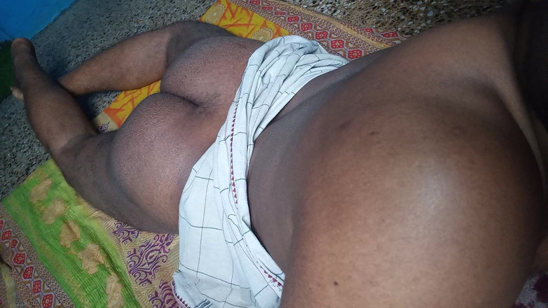 Hungry cliff: 내 인도 애널과 거유 마사지 오일