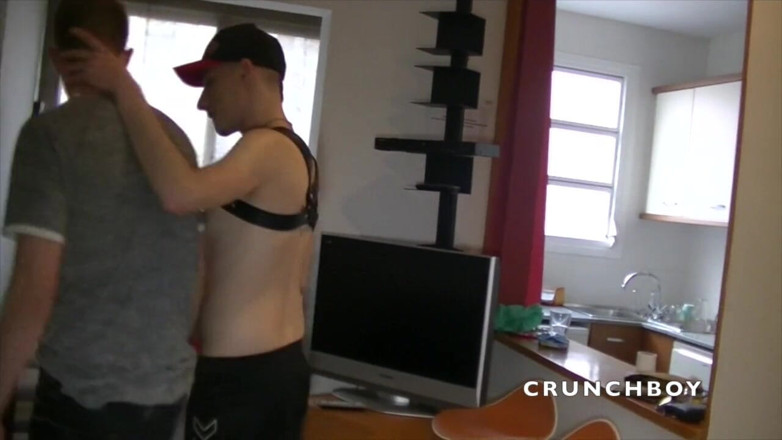 French Twinks Amator videos: James Silver और Fabien के लिए बंधन वर्चस्व दब्बू माचो सत्र