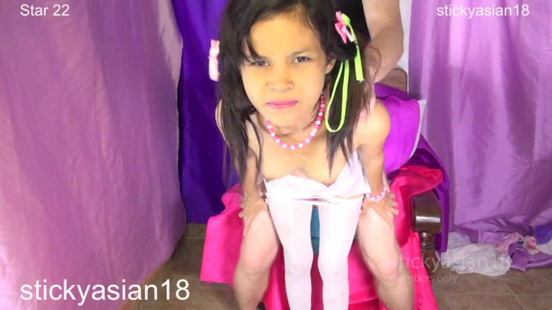StickyAsian18: Thank You for My Present I Get Present &amp; Cock on...