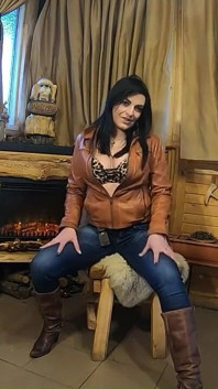 Beautiful Sugar Babe Tight Jeans Teasing with Mega Orgasm in Bathtub at Home While Smoking