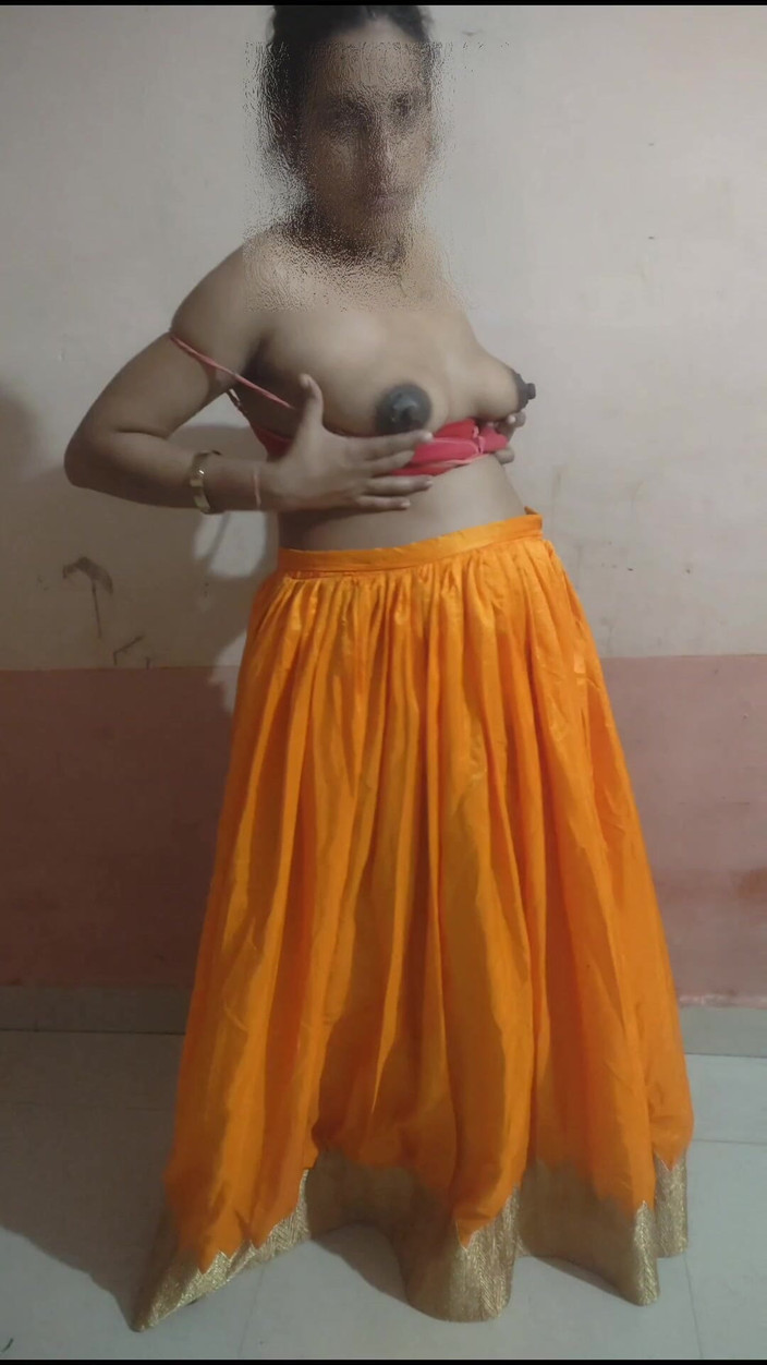 Dr_doom21: Bhabhi panas Ratu India menjolok pepeknya