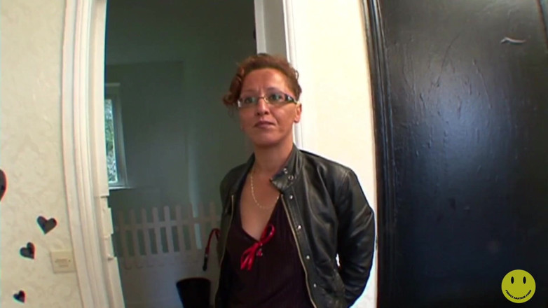 French Amateur Porn: Questa miLF araba è in calore