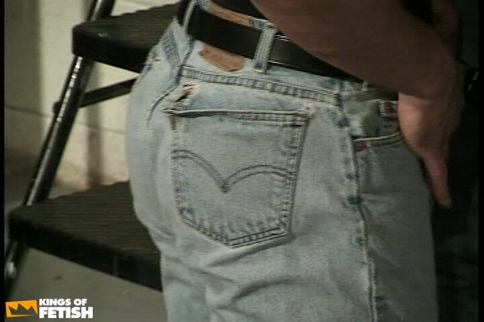 Gay Diaries: Muskularny pracownik zostaje wkręcony przez szefa przed wyjściem z pracy