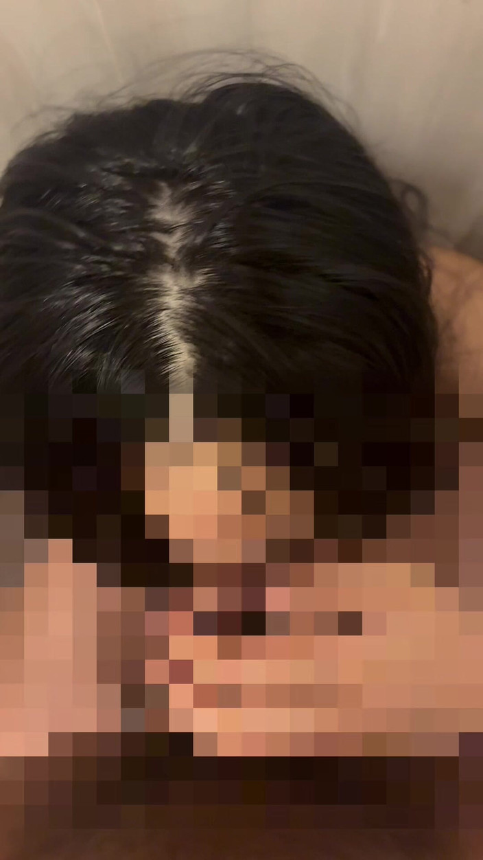 Mommy Puchong: Fianc soddisfa la lussuria di un altro uomo dal bagno...