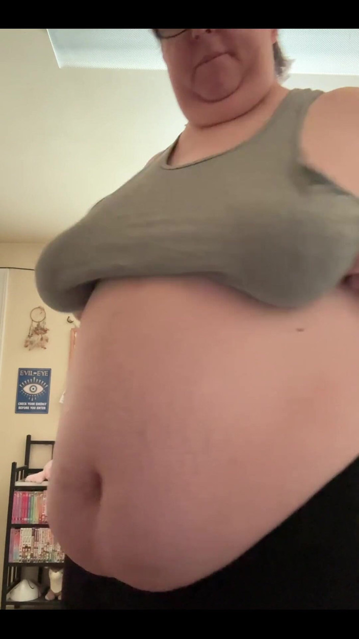 Moobdood: İri güzel kadın