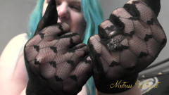 Mxtress Valleycat: บูชาถุงมือกอธิค