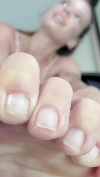 Dusty Toes