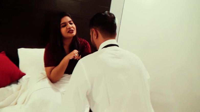 suchismitasarkar: A Desi Hiousewife Went to a Hotel Room