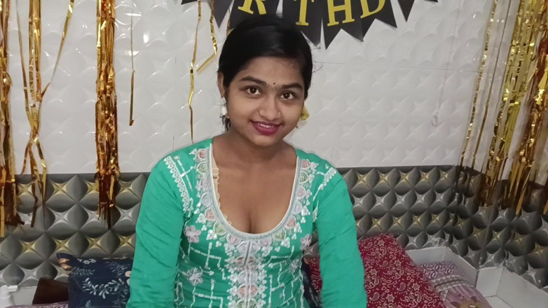 LateralChain349: สาวแขก Salwar สีเขียวตัวจริงเย็ดจัดหนักกับน้ําเงี่ยนไหลเยิ้ม - ถ่ายเอง