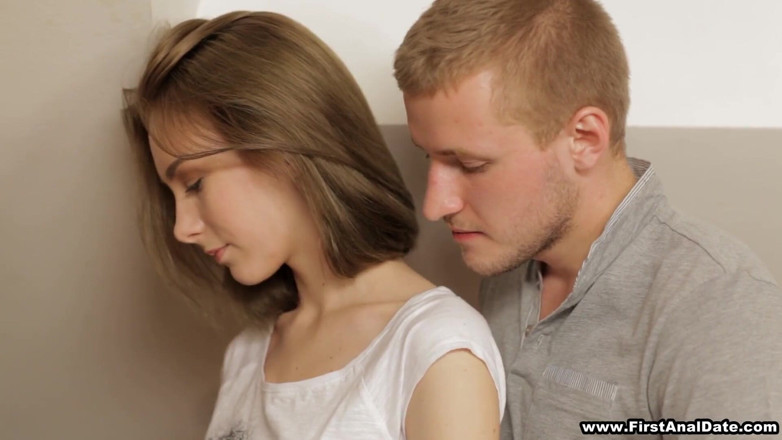 Teens Analyzed: Mutfakta ilk anal seks