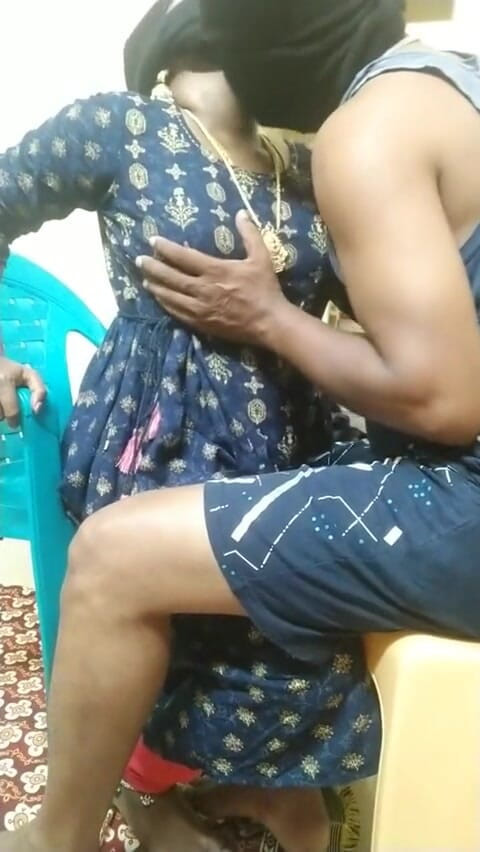 Saranya: インドの妻浮気隣人の男の子とオーディオ