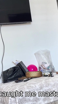 继母和继子睡一张床并做爱
