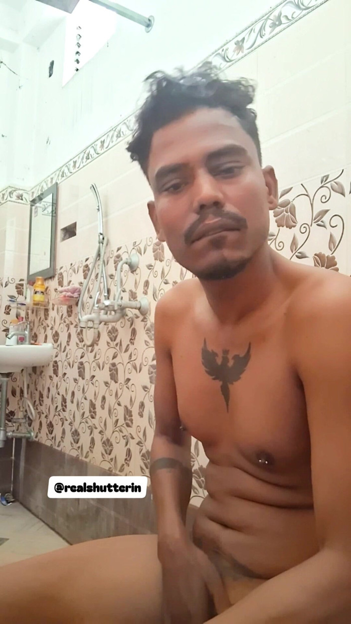 Alick Das: Desi ragazzo si masturba duro masturbazione completa