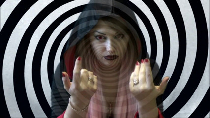 Goddess Misha Goldy: Lavaggio del cervello dalla padrona vampira