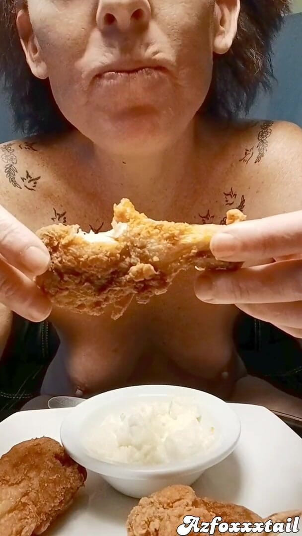 AzFoxxxTailPhelicia: Foodplay-chicken-full