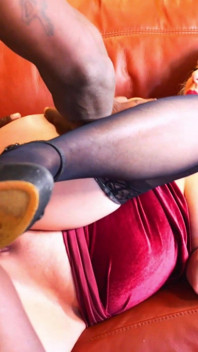 Huge BBC Makes a Deal with Slutty MILF Succubus