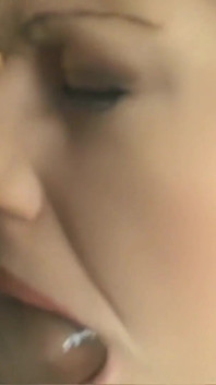 8teenhub - un trío interracial es una de las mejores cosas del mundo para Lexi Belle