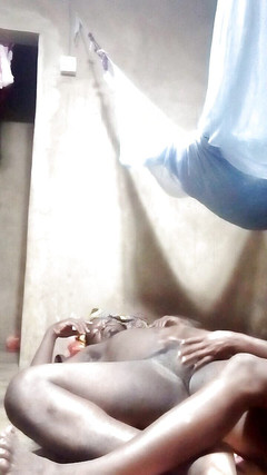 Pornsexlive: Video afrického páru šuká před kamerou