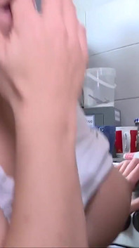 Pizdele curvelor germane abia așteaptă să fie penetrate în partea 1