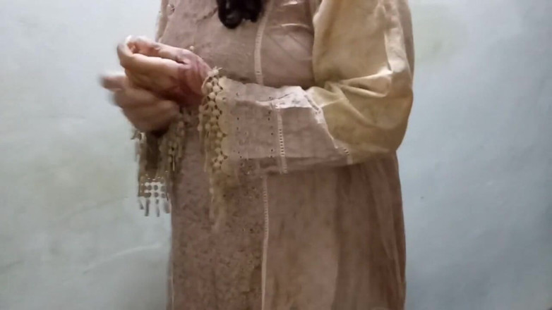 QueenbeautyQB: La matrigna aveva paura nella sua stanza quindi la matrigna è...