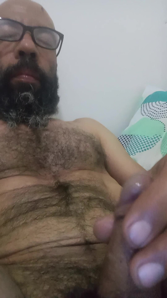Jhonbahh: Nuditate nestăvilită