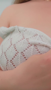 ぽっちゃり奥さんと朝のベッドの上で上品なセックス
