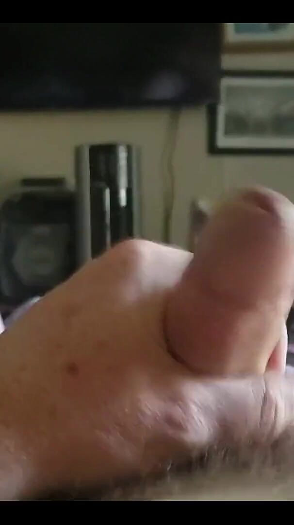Jerking off (Couplebyluv69)