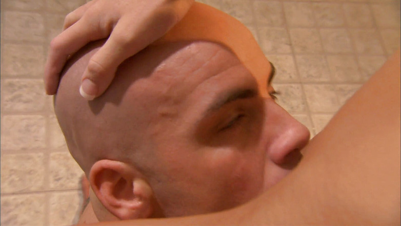 My Porn King: Mooie babe krijgt sperma in het gezicht in de badkamer