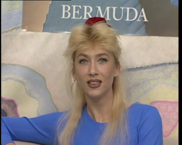 YOUR FIRST PORN: Konigin Der 90 Er Jahre - Etiene Koningin van de jaren 90 - Etiene