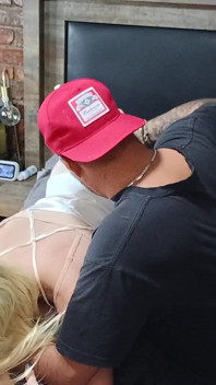 Degete o blondă și ea dident adoră Iet