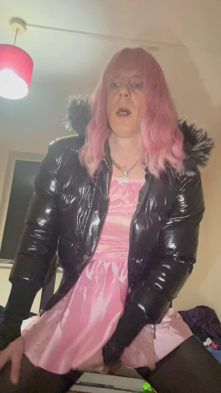 Jessica silk: Jess Silk Lagi Asik Ngentot Dildo