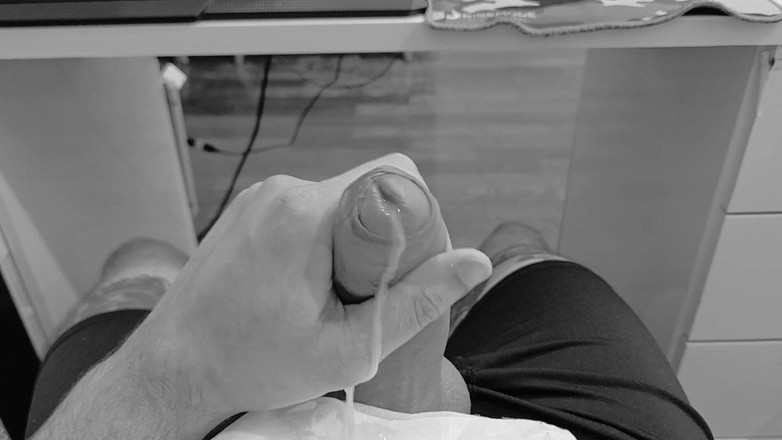 Lkdick8: Vrei să bei laptele meu?