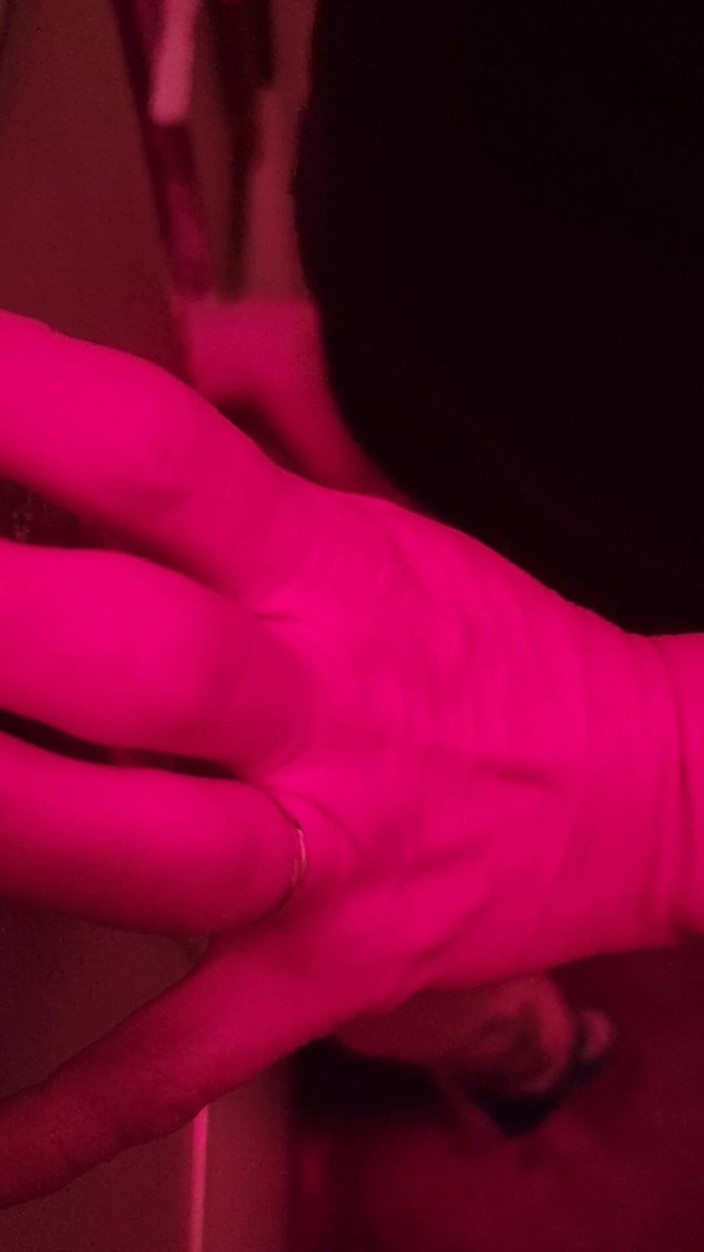 R b hubby: Další cizinec u gloryhole pro těsnou kundičku manželky