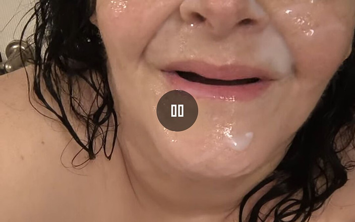 HerculesnVENUS: 이웃이 섹시하다고 생각했기 때문에 정액으로 얼굴을 내줬어