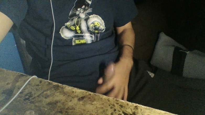 AlexAlejandro13: I Get Horny When I Vape