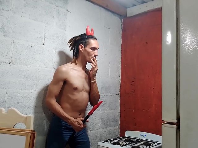 On Halloween the Orgasm Is Almost Coming, Raba Erre Is an Enchanted Little Devil (Raba Erre Elle)