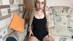 LyalkaRPG: सौतेली बहन हर दिन उसके साथ मस्ती करती है