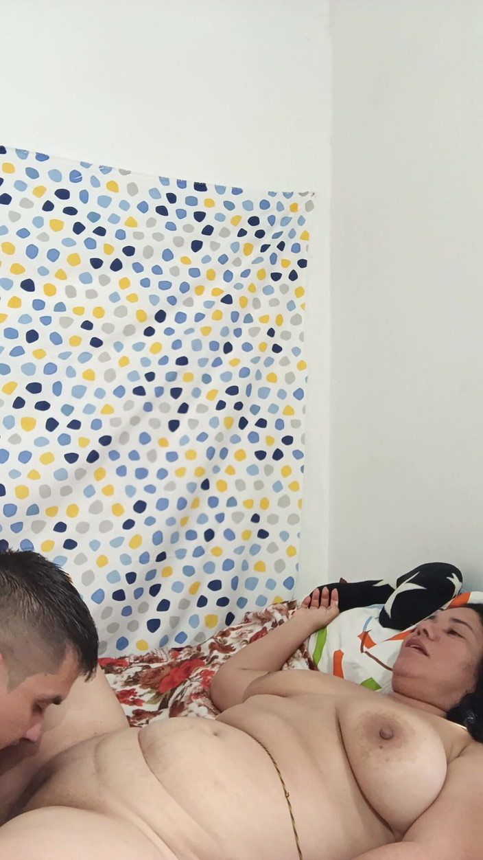 Valkyrieandluigy: Söt deepthroat suger